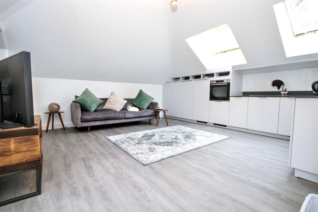 Property photo 3 of 8 Img_7245.Jpg