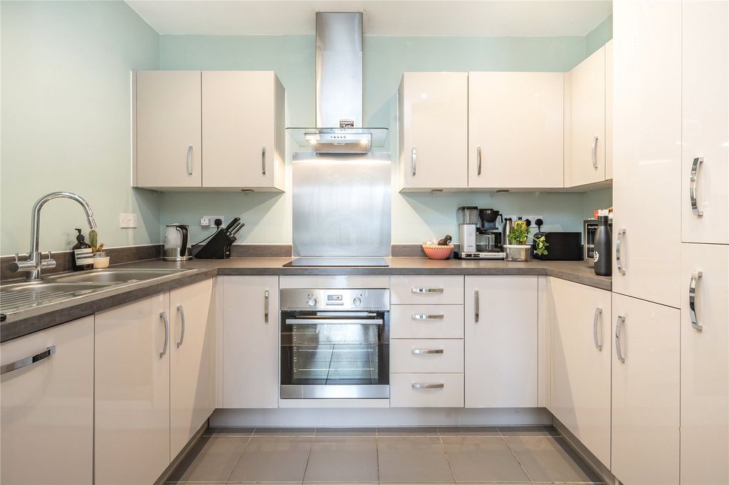 Property photo 3 of 13 Kitchen