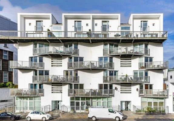 Property photo 1 of 22