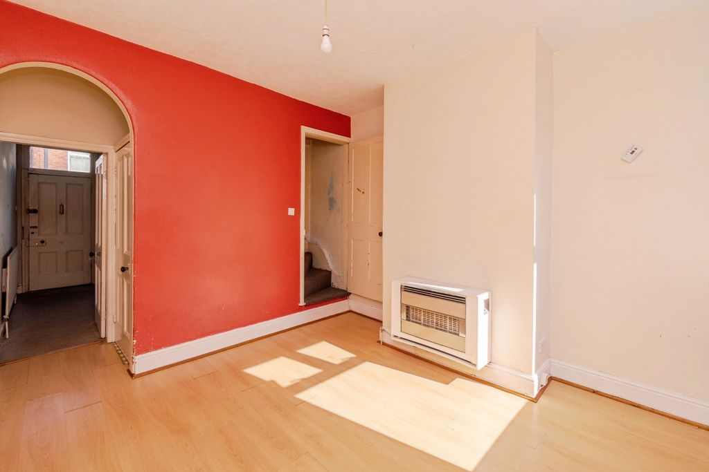 Property photo 3 of 16 Photo