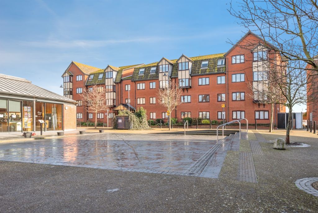 Property photo 1 of 12