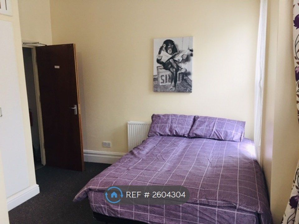 Property photo 2 of 11