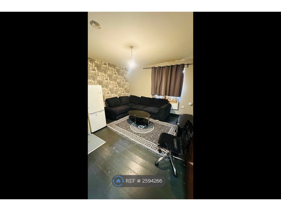 Property photo 1 of 4