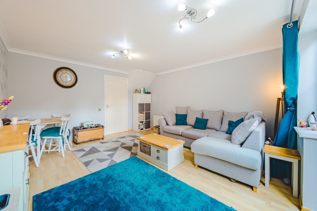 Property photo 3 of 17 5025674