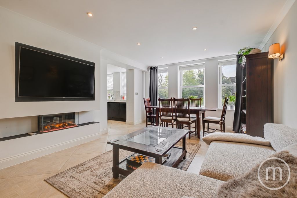 Property photo 1 of 15 5076921
