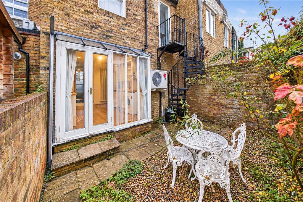 Property photo 2 of 13 Picture No. 05