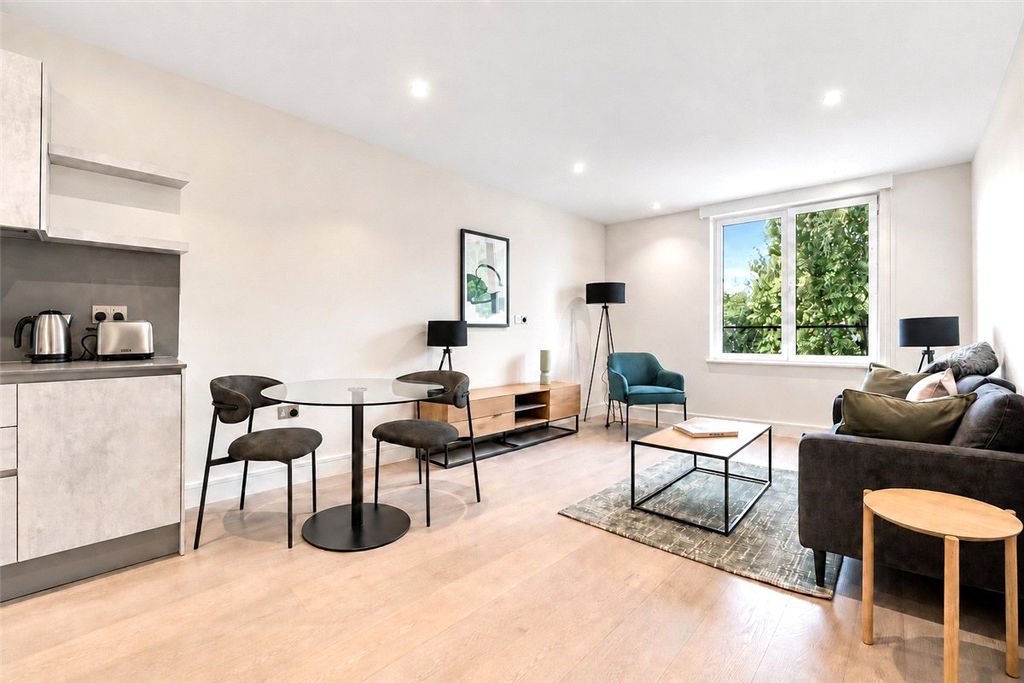 Property photo 1 of 11 Picture No. 27