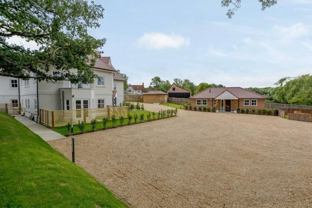 Additional image 17 of 2 bed flat for saleBell Lane, Brookmans Park AL9