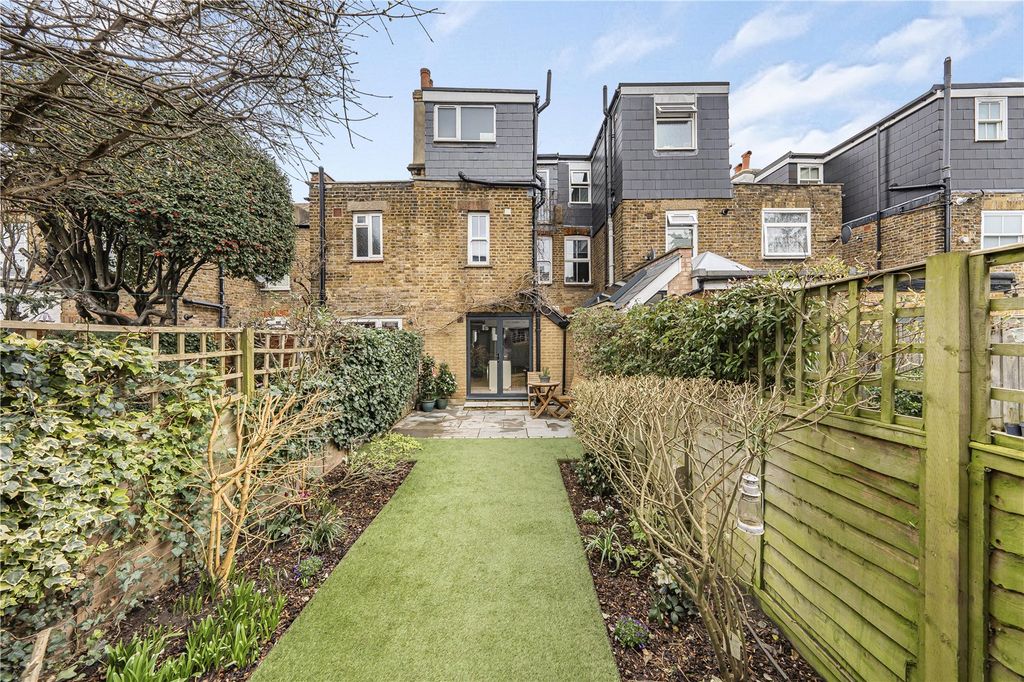 Property photo 3 of 23 Picture 3