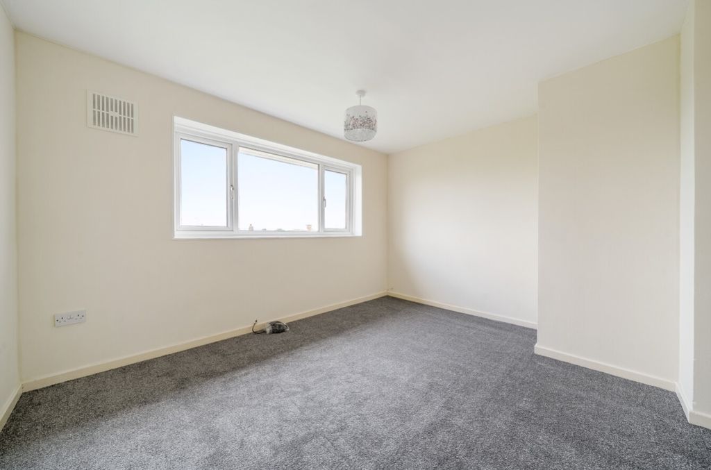 Property photo 3 of 13 1-681d30d72Bb2c-1288671-Arw-1-Hdr-1