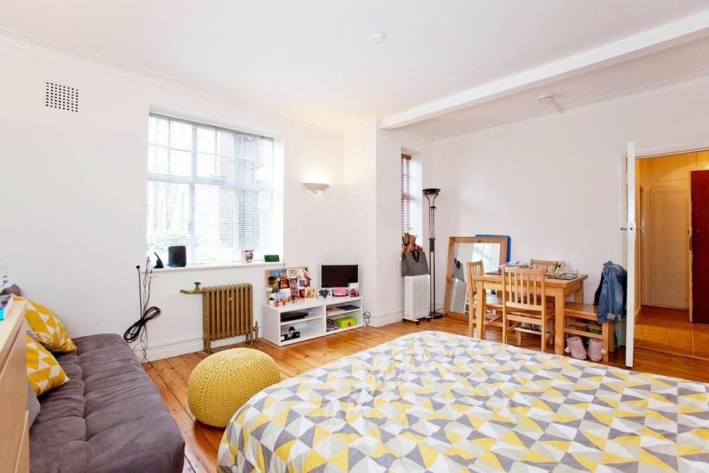 Property photo 1 of 7 Studio For Sale Belsize Grove, Belsize Park Nw3