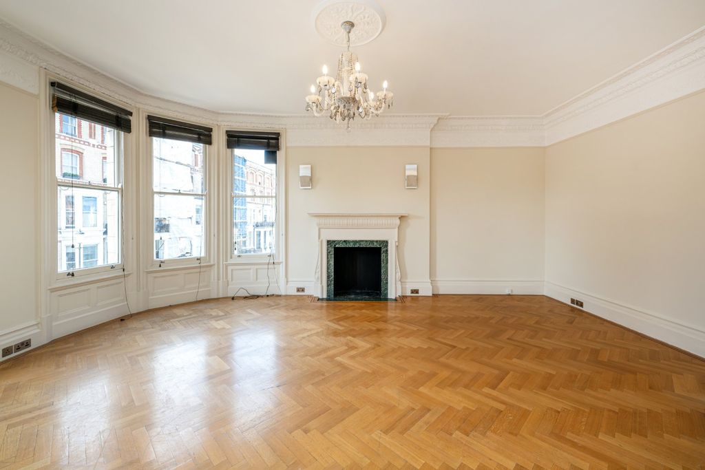 Property photo 1 of 14 Picture No. 02