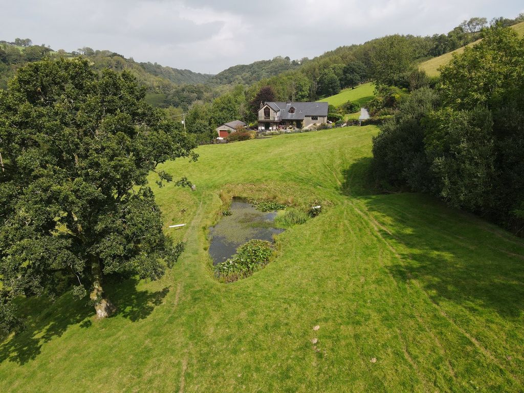 Property photo 3 of 47
