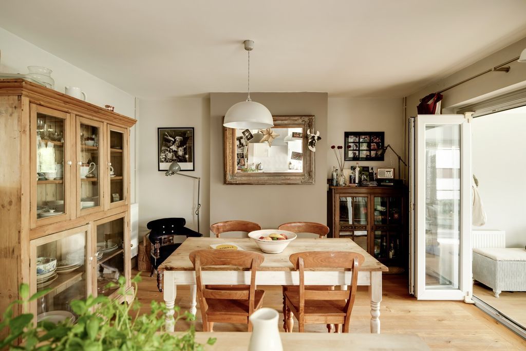 Property photo 3 of 21 Dining Room