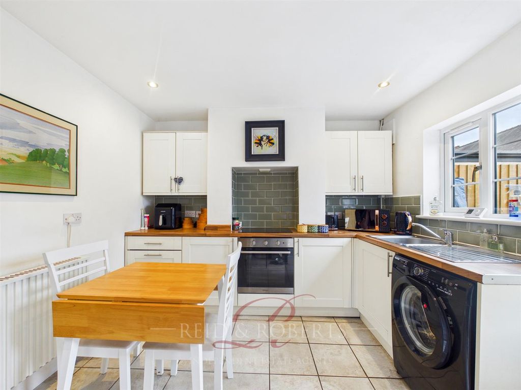 Property photo 2 of 20 Cam05148G0-Pr0151-Still007.Jpg