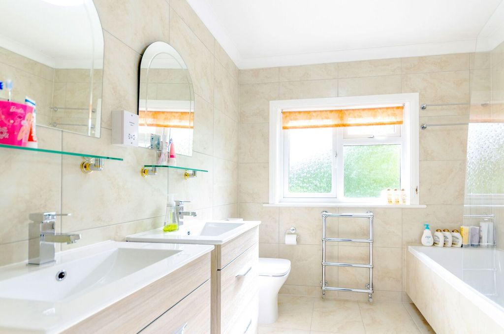 Additional image 14 of 5 bed detached house for saleMark Way, Godalming GU7