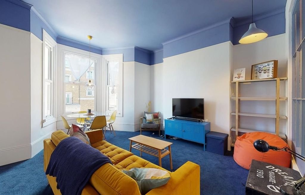 Property photo 2 of 9 Picture 2