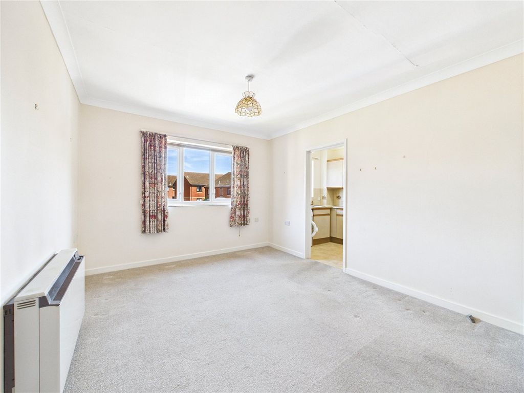 Property photo 2 of 10 2 - Picture No. 10