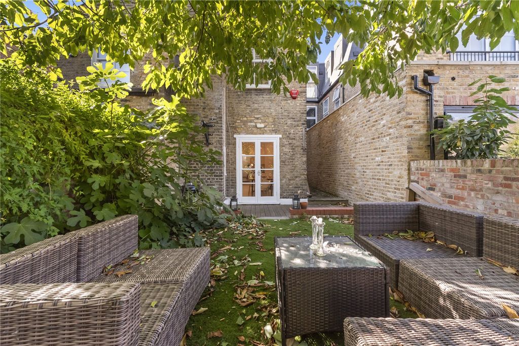 Property photo 3 of 18 Picture No. 11