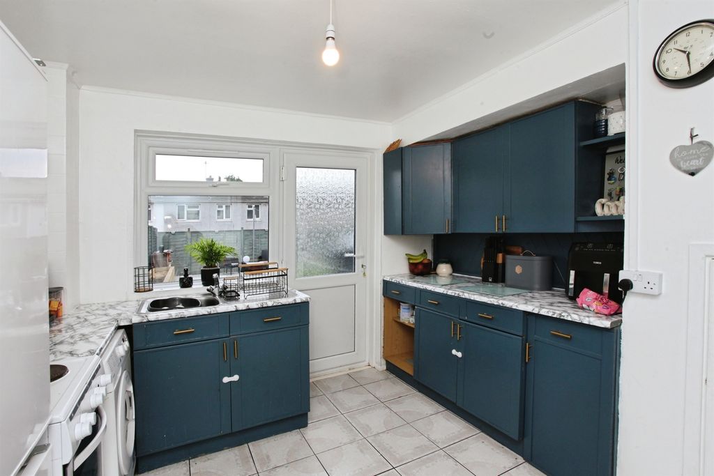 Property photo 3 of 22