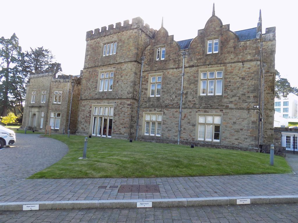 Property photo 2 of 12