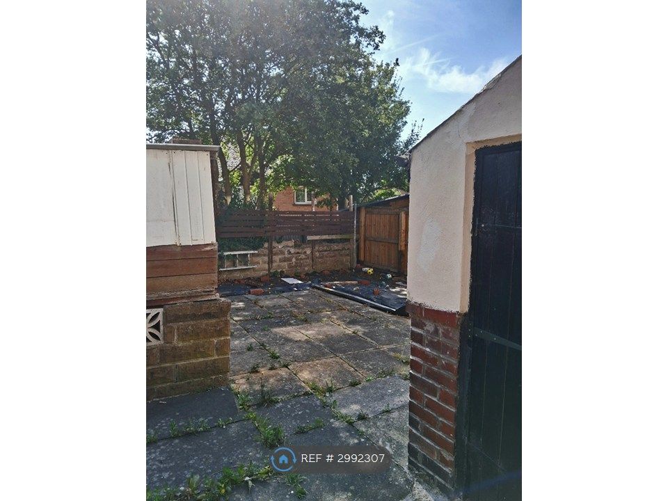 Property photo 3 of 14