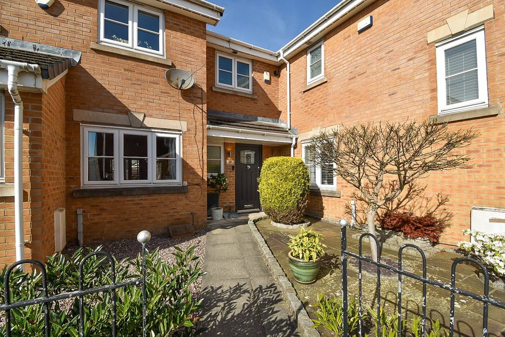 Property photo 1 of 23