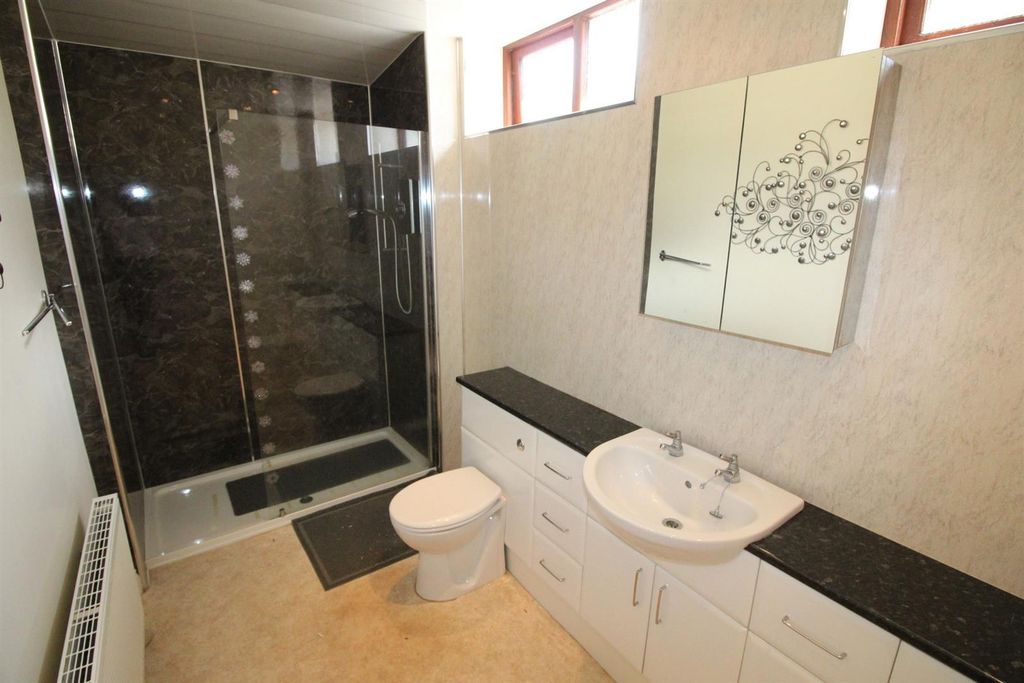 Property photo 2 of 11 Shower Room