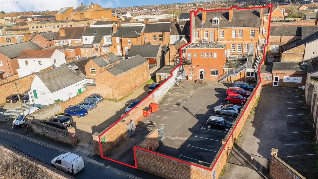 Property photo 3 of 19 19_Highst_3_1.Jpg