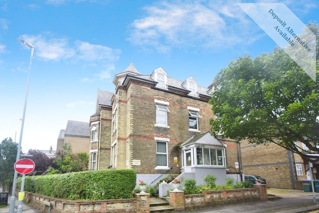 Property photo 1 of 8 Front