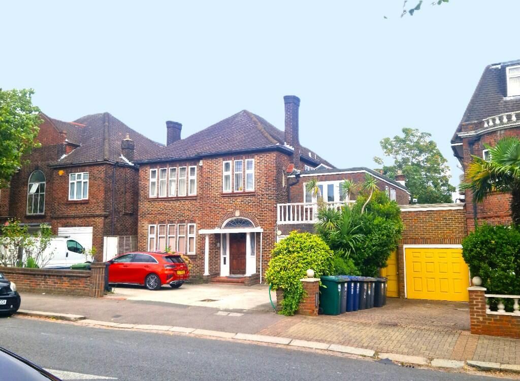 Property photo 1 of 11