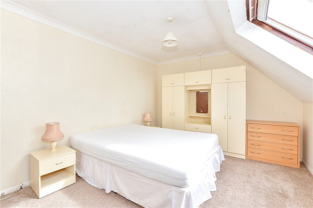 Property photo 1 of 8 Bedroom