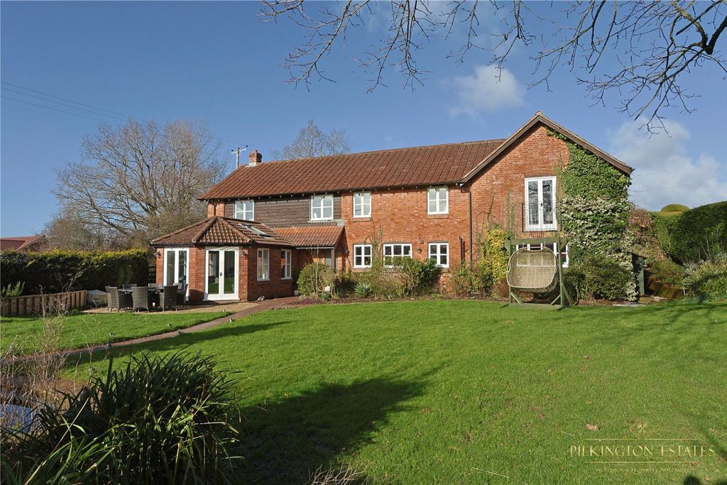 Property photo 1 of 30 4293480