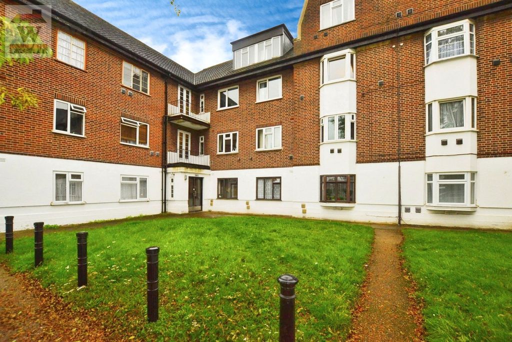 Property photo 1 of 7