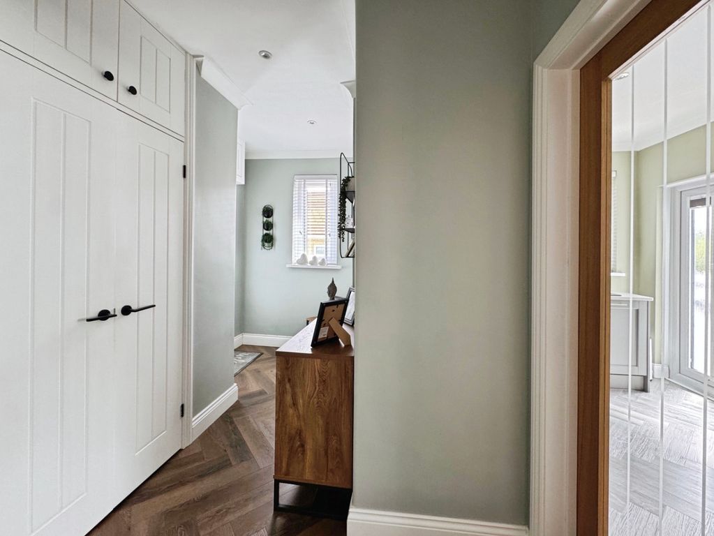 Property photo 3 of 40 5074924