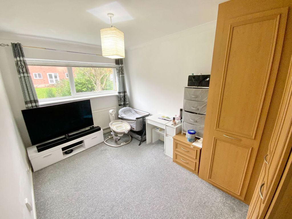 Property photo 3 of 6