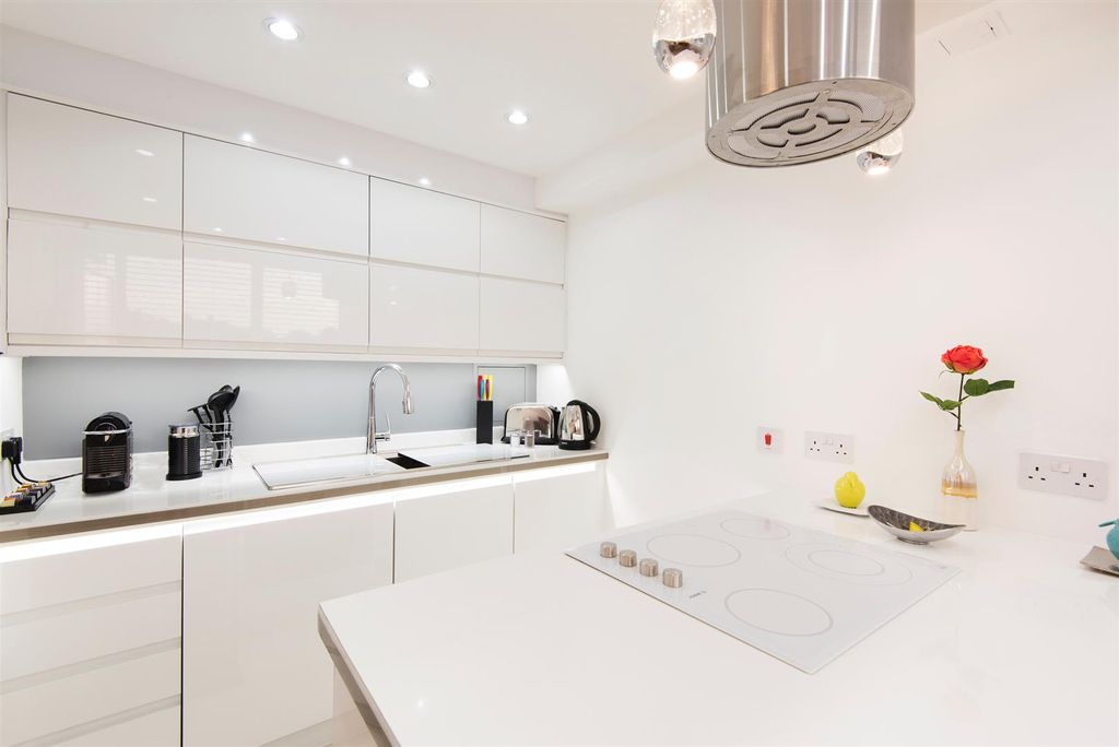 Property photo 3 of 8 Img_3809 - Copy.Jpg