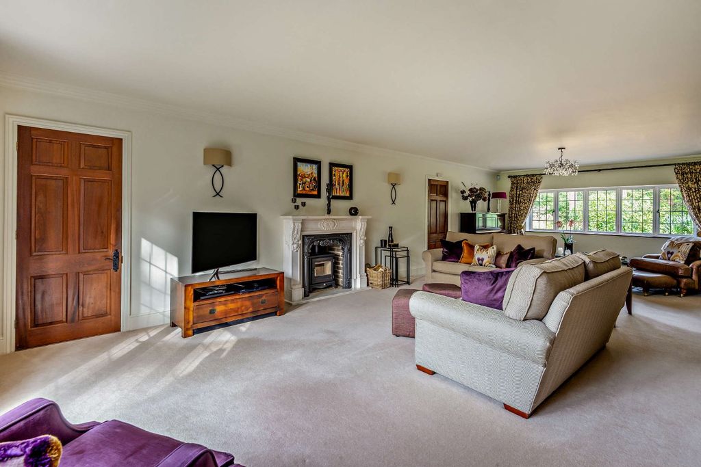 Additional image 6 of 5 bed detached house for salePetworth Road, Wormley, Godalming, Surrey GU8