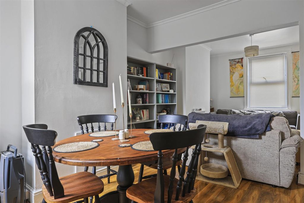 Property photo 2 of 14 Img (8).Jpg