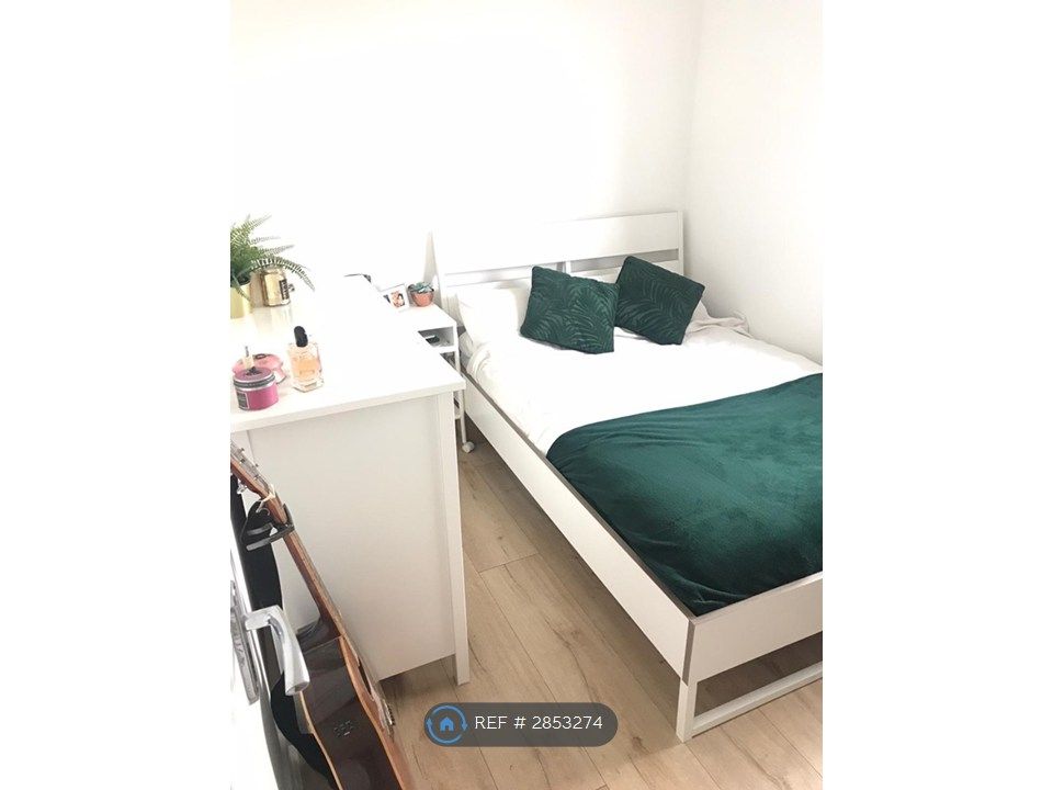 Property photo 2 of 12 Second Bedroom