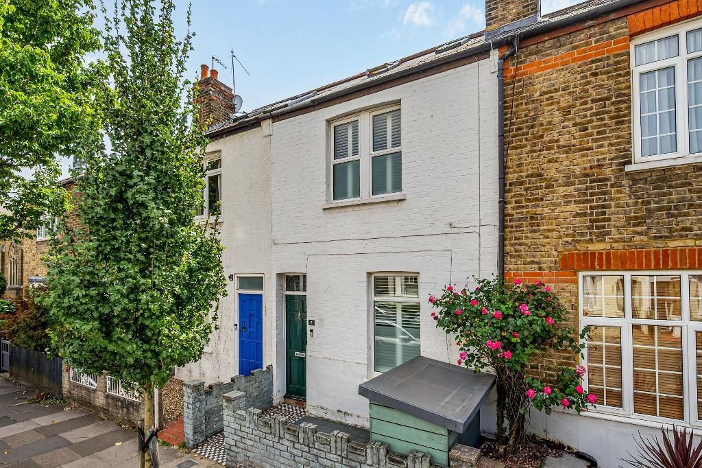 Property photo 1 of 17
