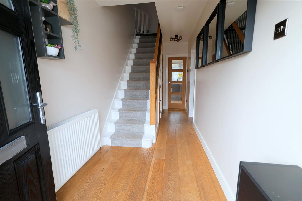 Property photo 2 of 21 Ehii.Jpg