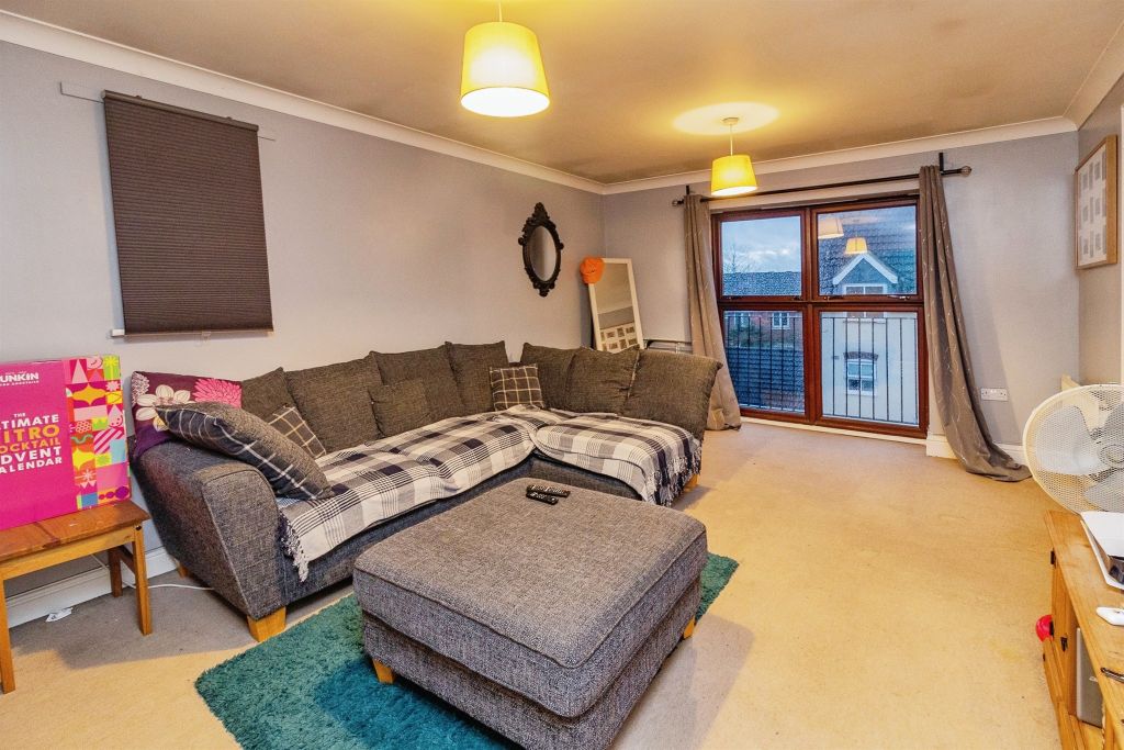 Property photo 2 of 15