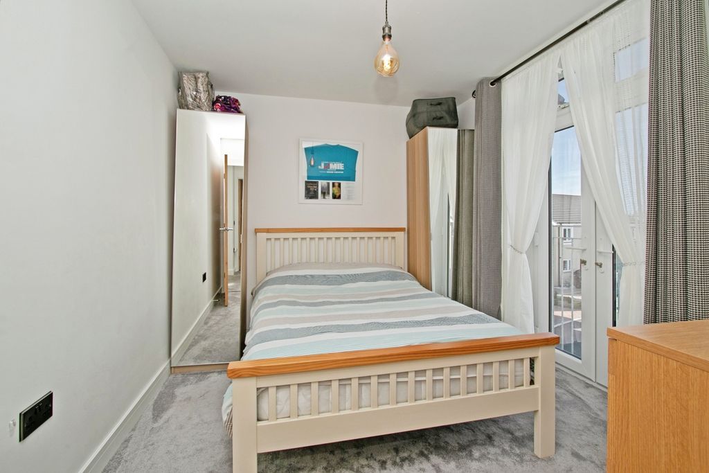 Property photo 3 of 22 Pbox-Img.Jpg