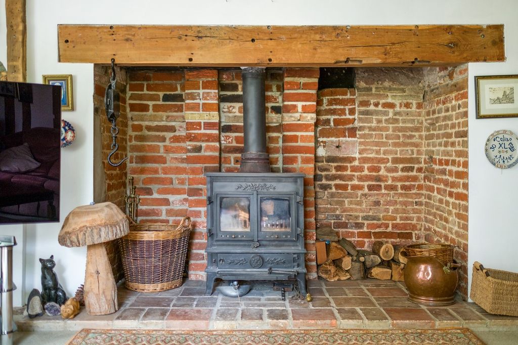 Property photo 3 of 34 Gate Farm House-16