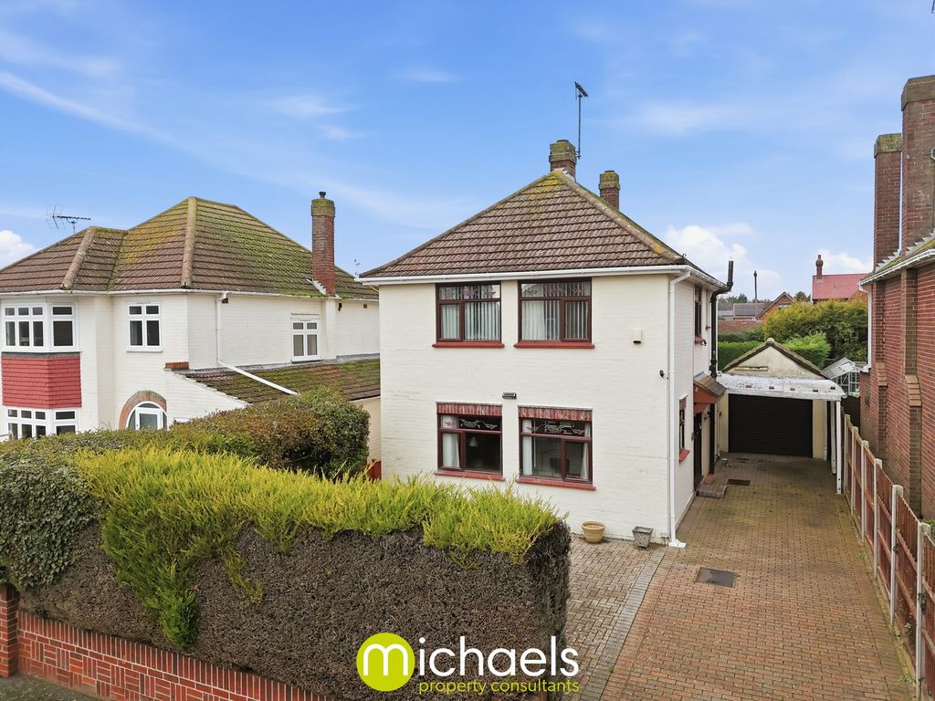 Property photo 2 of 20