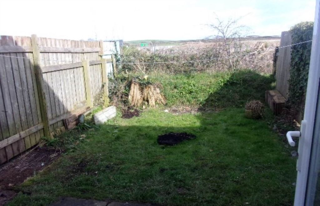 Property photo 3 of 12