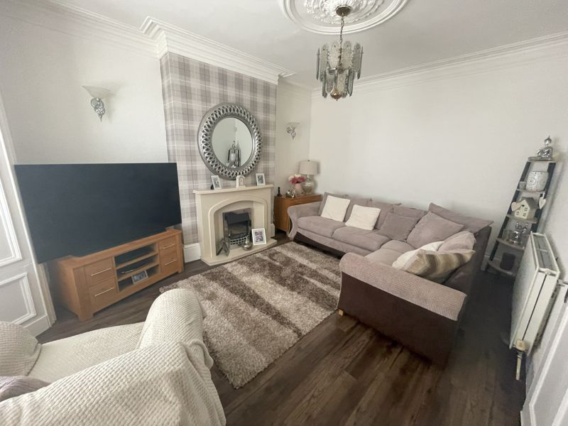 Property photo 3 of 10 Photo 12