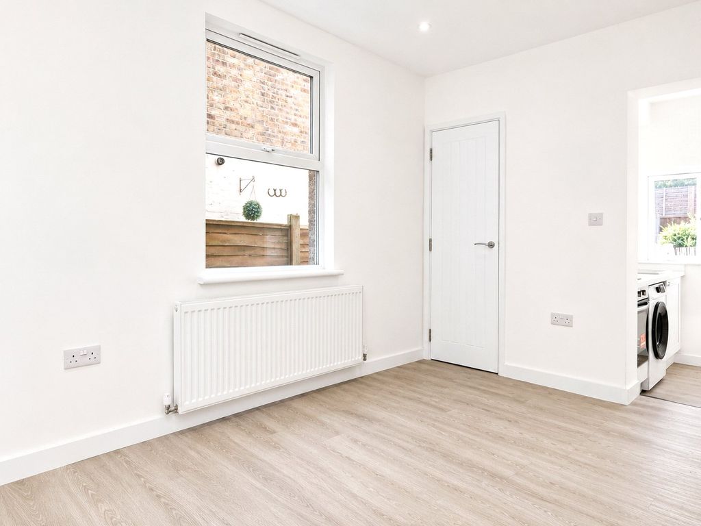 Property photo 1 of 10 Reception Room