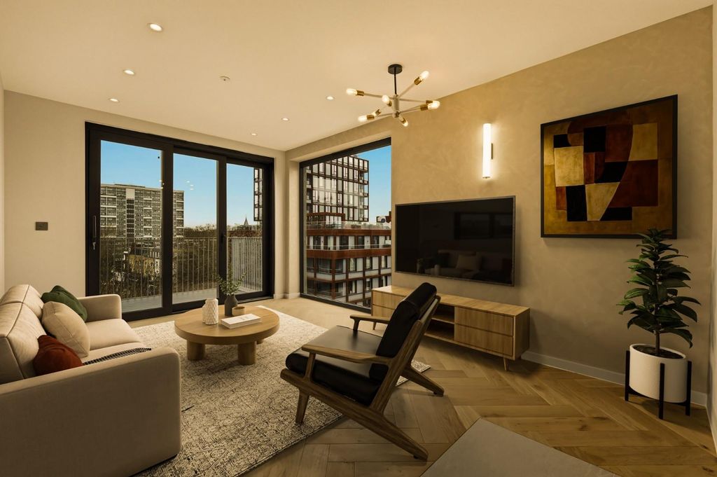 Property photo 3 of 11